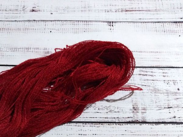 Нитка акрілова №33