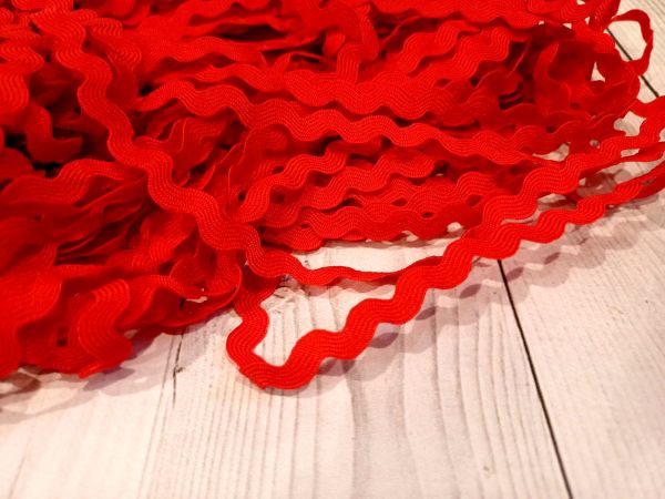 Тасьма в'юнок 5 мм Червона 1 м