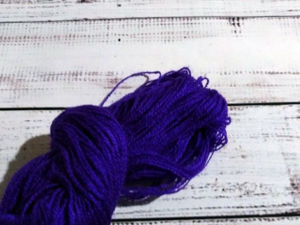 Нитка акрілова №35