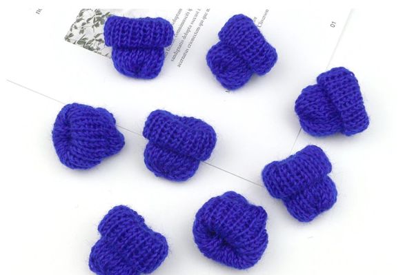 Шапочка синя. Розмір 35*35 мм