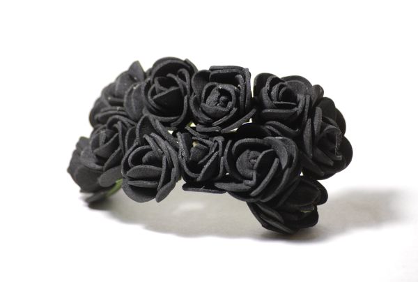 Роза латексная 2 см. 12 шт. Черные